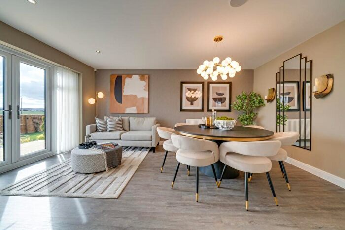 5 Bedroom Detached House For Sale In Watnall Road, Hucknall, NG15