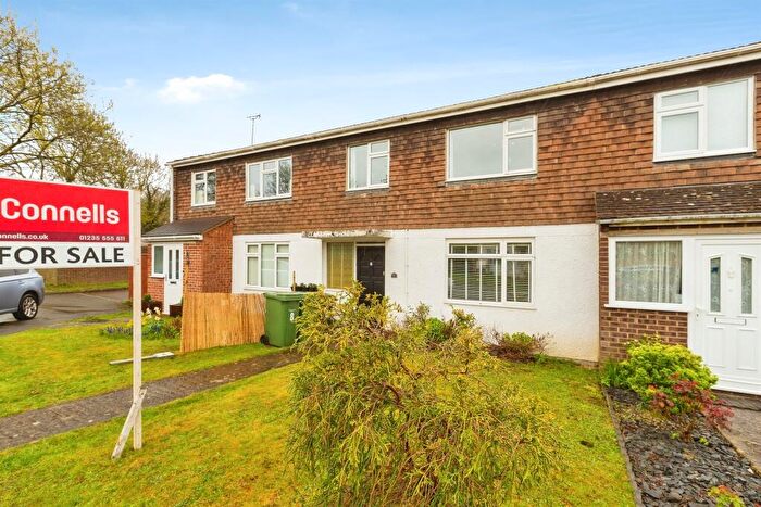 3 Bedroom Terraced House For Sale In Mitchell Close, Wootton, Abingdon, OX13
