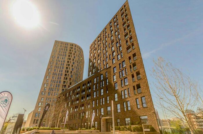 2 Bedroom Flat For Sale In Roosevelt Tower, Canary Wharf, London, E14