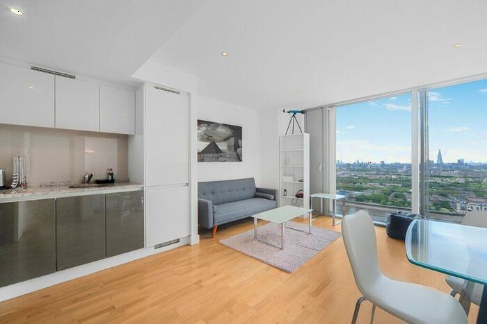 1 Bedroom Apartment To Rent In Landmark East London, E14