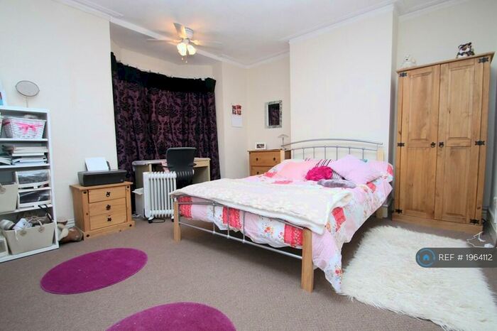 4 Bedroom Terraced House To Rent In Talbot Road, Portsmouth, PO4