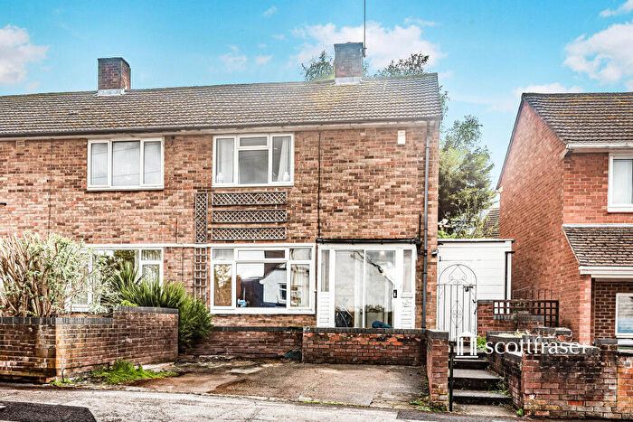 2 Bedroom End Of Terrace House To Rent In Saxon Way, Headington, OX3