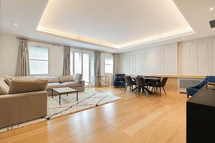 3 Bedroom Flat To Rent In Park Lane, Mayfair, W1K