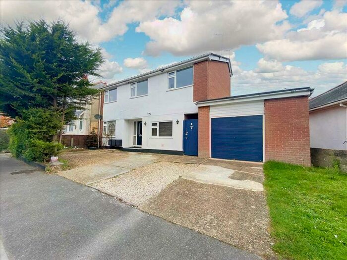 1 Bedroom Apartment To Rent In Modern One Double Bedroom Apartment In Parkstone, BH12