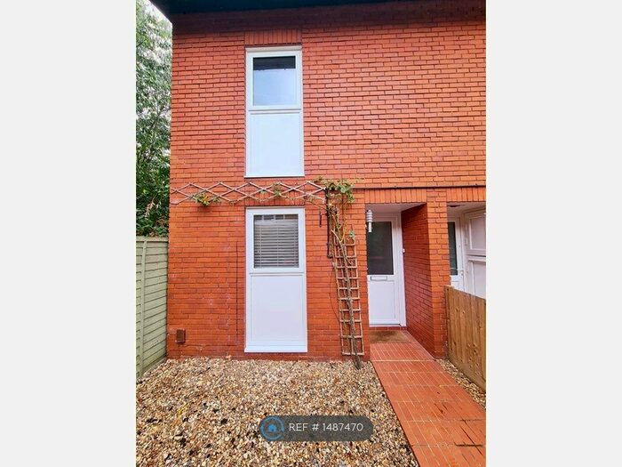2 Bedroom End Of Terrace House To Rent In Permayne, New Bradwell, Milton Keynes, MK13