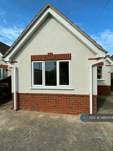 2 Bedroom Detached House To Rent In Rover Avenue, Jaywick, Clacton-On-Sea, CO15