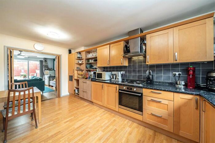 4 Bedroom Terraced House For Sale In Kimbolton Close, Lee, SE12