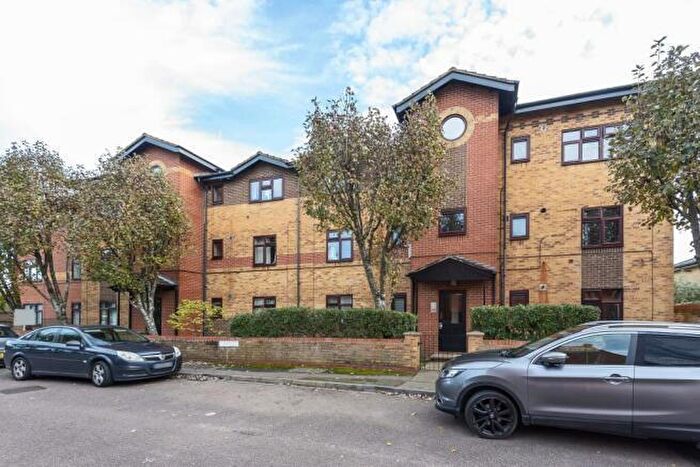 1 Bedroom Apartment To Rent In Gillians Way, East Oxford, OX4
