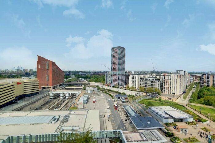 2 Bedroom Flat For Sale In Manhattan Loft Apartment, International Way, Stratford, London, E20