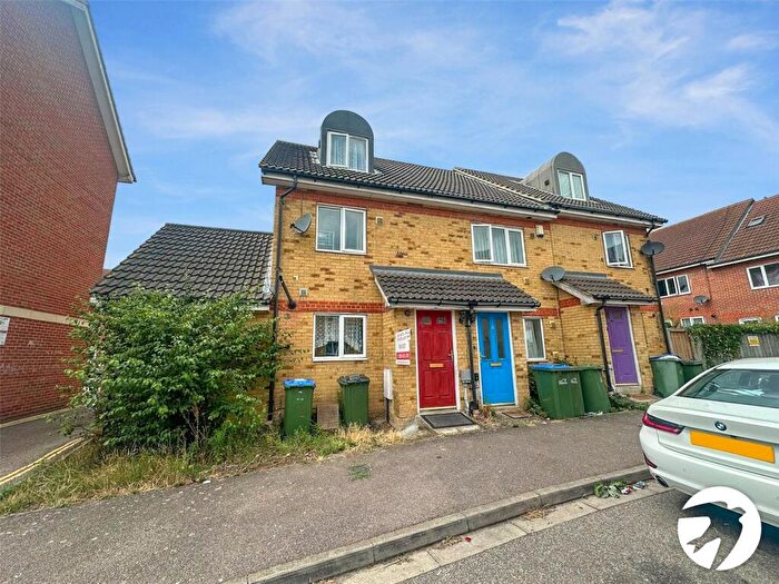 3 Bedroom Terraced House To Rent In Teasel Crescent, London, SE28
