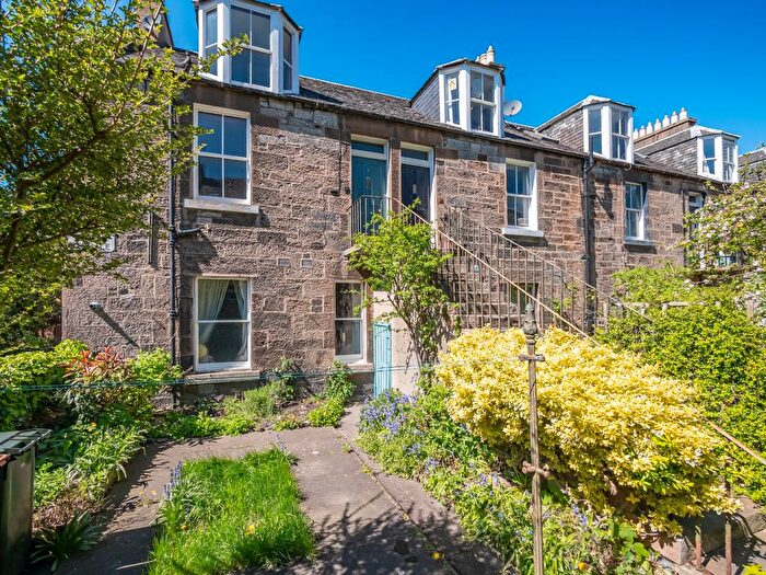 2 Bedroom Maisonette For Sale In Bright Terrace, Edinburgh, EH11