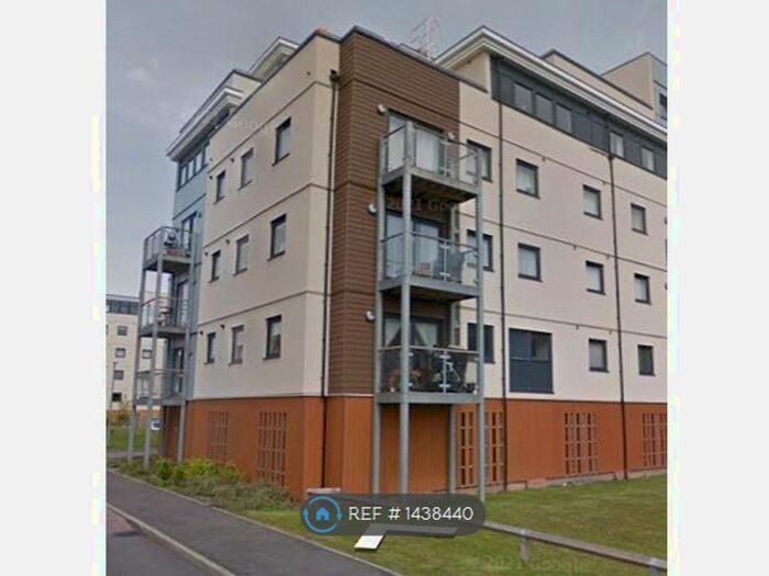 2 Bedroom Flat To Rent In Scotney House, Eastbourne, BN22