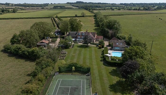 8 Bedroom Detached House For Sale In Thrupp, Faringdon, Oxfordshire, SN7