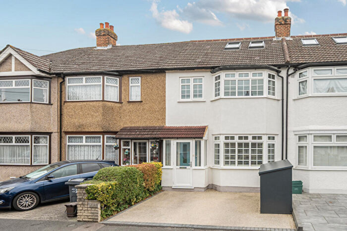 4 Bedroom Terraced House For Sale In Tennyson Avenue, New Malden, KT3