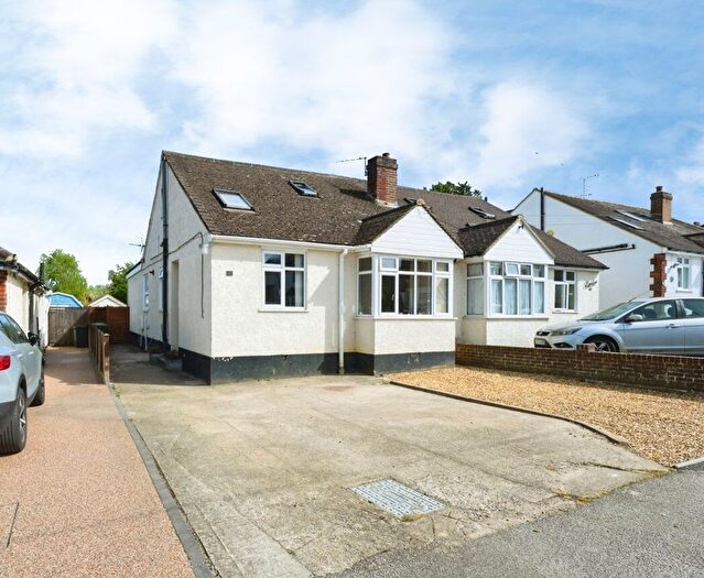 4 Bedroom Bungalow For Sale In Orchard Close, Fetcham, Leatherhead, Surrey, KT22