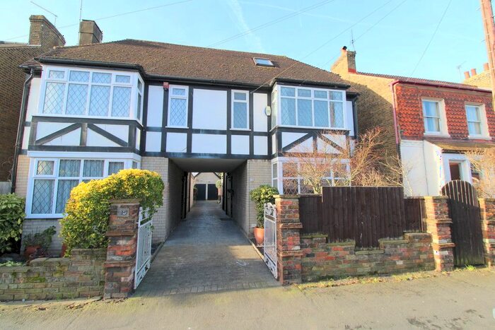 4 Bedroom Semi-Detached House To Rent In Clarendon Road, Ashford, TW15