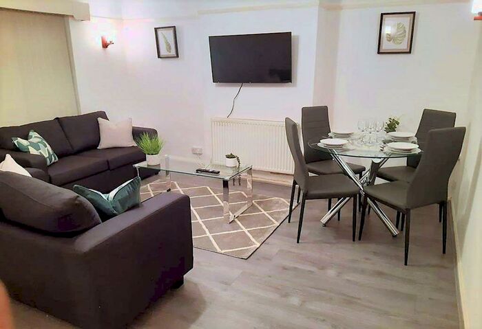 3 Bedroom End Of Terrace House To Rent In Gardendale Avenue, Nottingham, Nottinghamshire, NG11