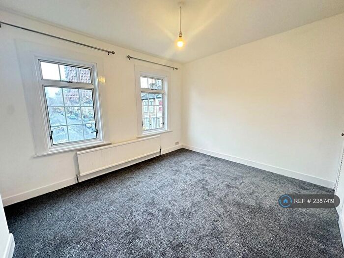 3 Bedroom Terraced House To Rent In Fawcett Road, Croydon, CR0