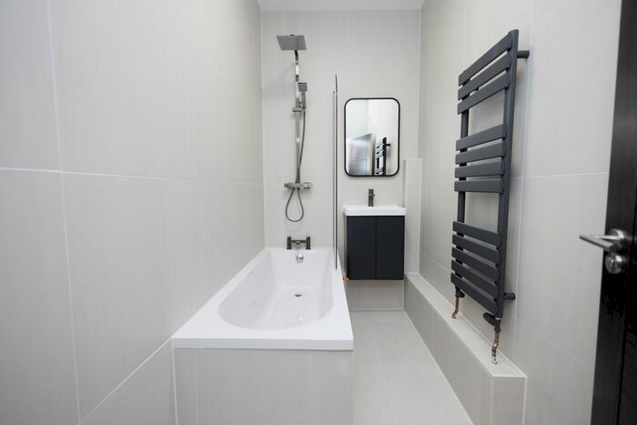 2 Bedroom Flat To Rent In Richmond Hill, Bournemouth, BH2