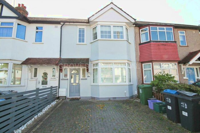 4 Bedroom Semi-Detached House To Rent In Tennyson Avenue, New Malden, KT3