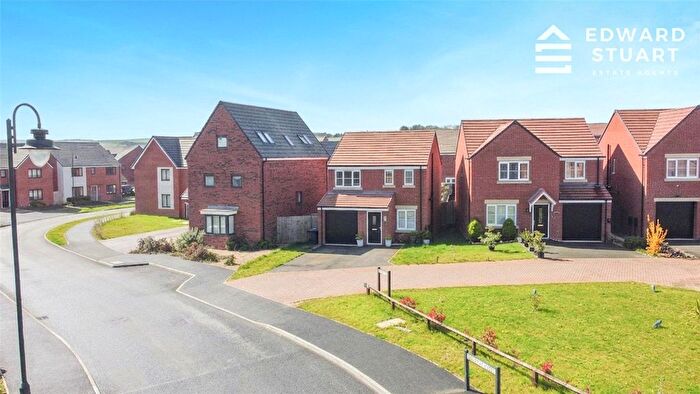 3 Bedroom Detached House For Sale In Westbury Drive, Hampton Gardens, Peterborough, Cambridgeshire, PE7