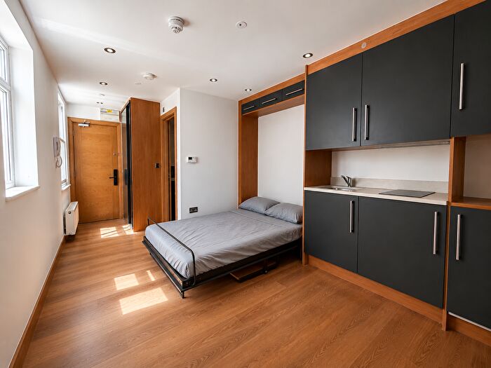 Studio To Rent In Elgin Road, Croydon, CR0