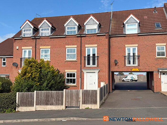 4 Bedroom Town House For Sale In Dale Crescent, Fernwood, NG24