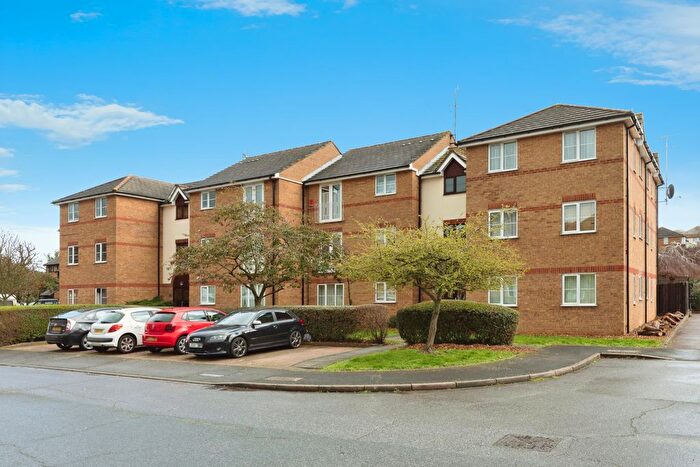 1 Bedroom Flat To Rent In Beaufort Close, London, E4