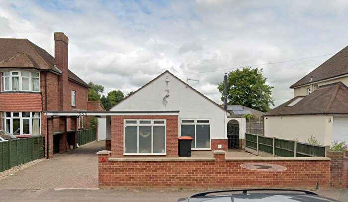 5 Bedroom Detached Bungalow To Rent In Goldington Road, Bedford, MK41