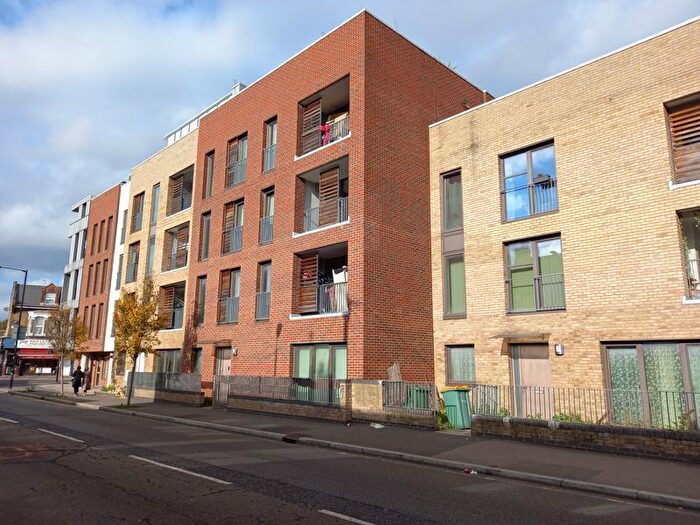 1 Bedroom Flat To Rent In Oberon Court, Eastham, London, E6