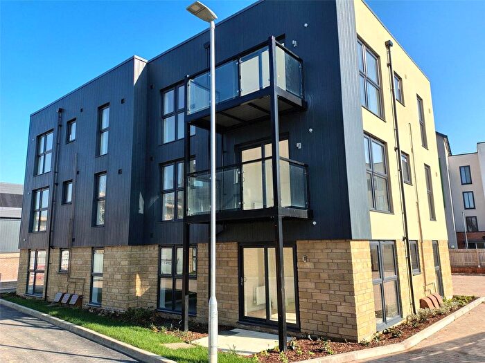 1 Bedroom Flat For Sale In Langley Park, Chippenham, Wiltshire, SN15