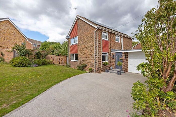 4 Bedroom Detached House For Sale In Worcester Road, Chichester, PO19