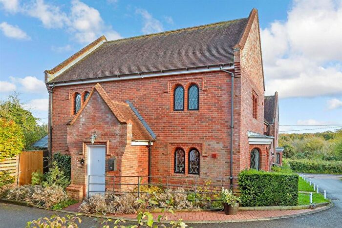 3 Bedroom End Of Terrace House For Sale In Fitzwalters Meadow, Canterbury, Kent, CT3