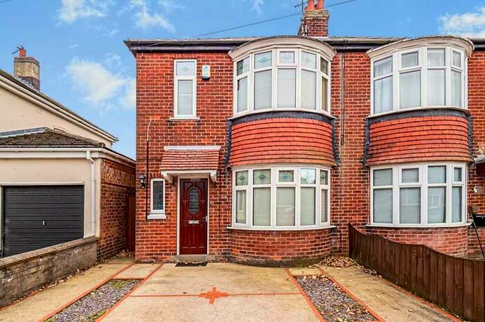 3 Bedroom Semi-Detached House To Rent In St. Thomas Road, Bridlington, East Riding Of Yorkshi, YO16