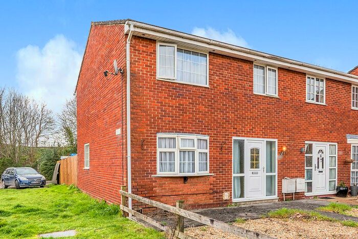 3 Bedroom End Of Terrace House To Rent In Pettinger Gardens, Southampton, Hampshire, SO17