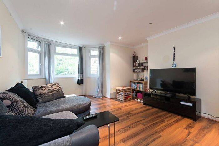 1 Bedroom Flat To Rent In Argyle Road, Ealing, London, W13