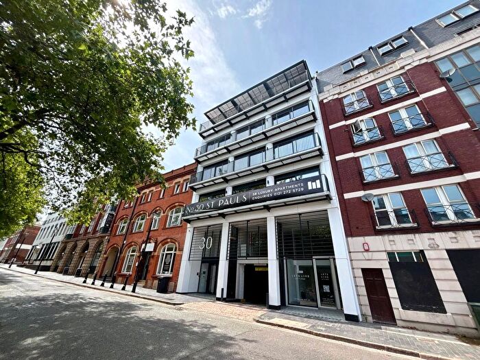 2 Bedroom Flat For Sale In St Pauls Square, Birmingham, B3