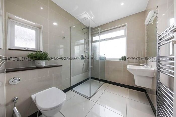 3 Bedroom Detached House For Sale In Dollis Hill Lane, Cricklewood, NW2