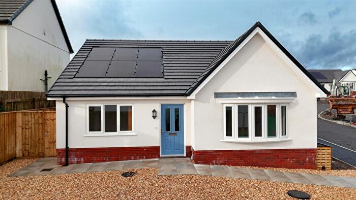 3 Bedroom Bungalow For Sale In Llys Y Felin, Kidwelly, SA17