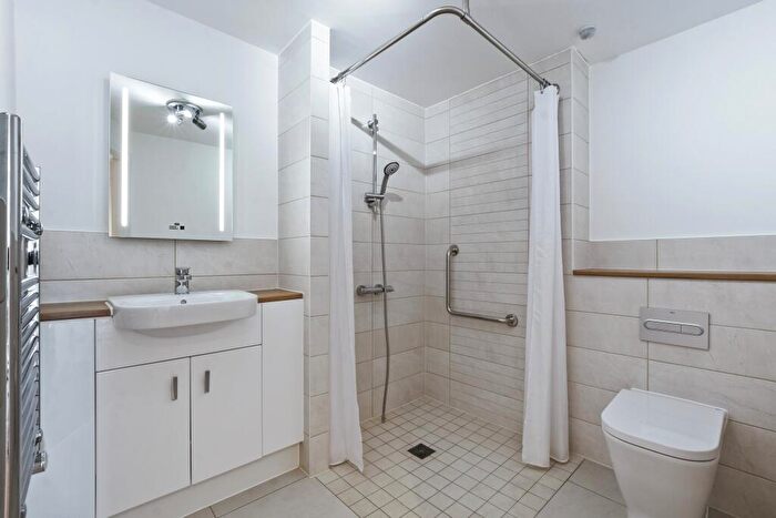 2 Bedroom Retirement Property To Rent In London Road, Knebworth, Hertfordshire, SG3
