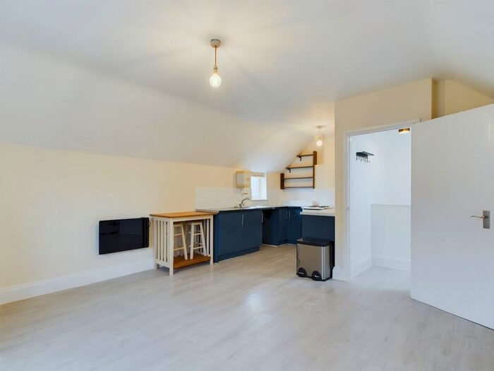 1 Bedroom Flat To Rent In Fawkes Place, George Street, Stroud, Gloucestershire, GL5