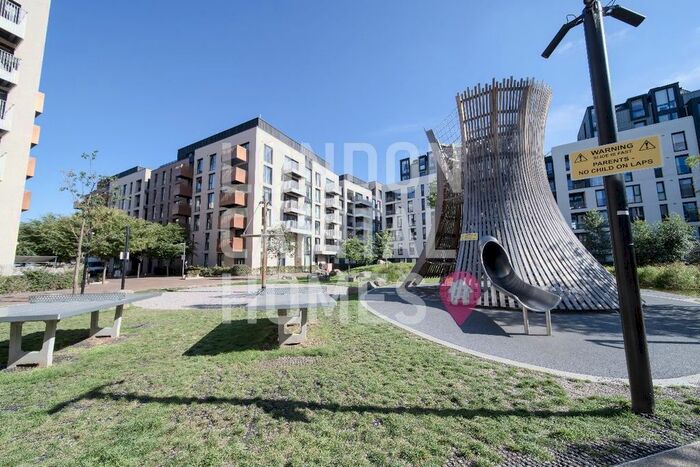 3 Bedroom Flat To Rent In Forrester Way, London, E15