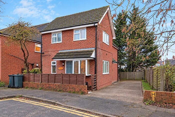 1 Bedroom Flat To Rent In Weston Road, Guildford, GU2