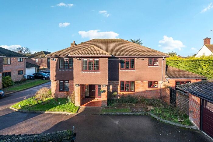 5 Bedroom Detached House For Sale In Old Meadow Close, Berkhamsted, Hertfordshire, HP4