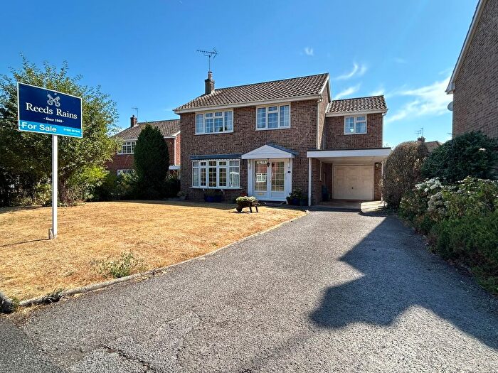 4 Bedroom Detached House For Sale In Beechwood Croft, Kenilworth, Warwickshire, CV8
