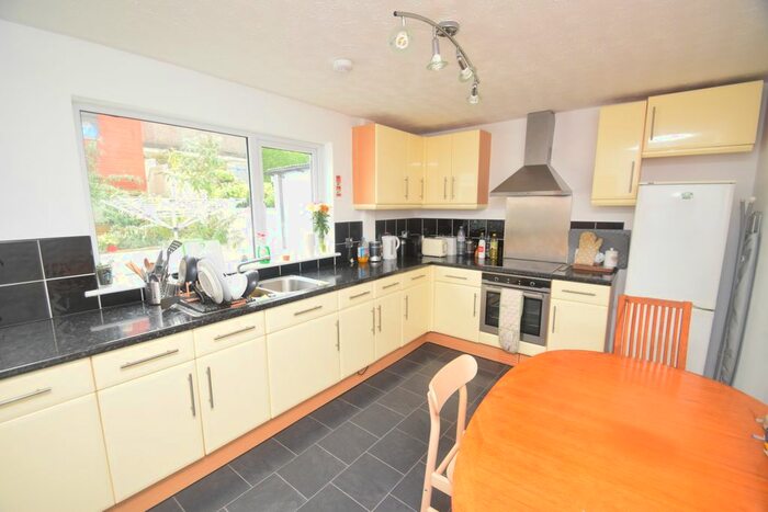 3 Bedroom Terraced House To Rent In Porhan Green, Falmouth TR11