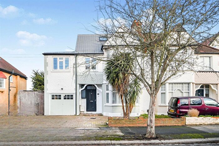 6 Bedroom Semi Detached House For Sale In Bramber Road, North Finchley, N12