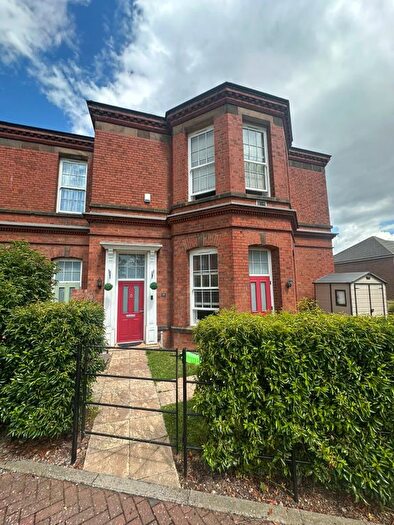 3 Bedroom Terraced House To Rent In Elmdon Drive, Leicester, LE5