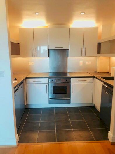 1 Bedroom Flat To Rent In Jefferson Building, Westferry Road, South Quay, Canary Wharf, London, E14