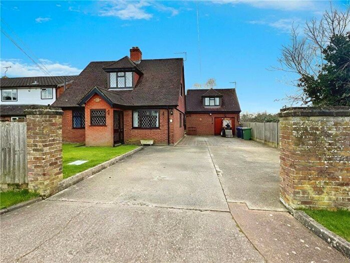 2 Bedroom Property To Rent In Plough Lane, Slough, Slough, Slough, SL1